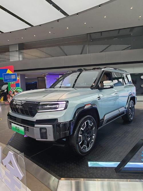 佛山211比亚迪方程豹硬派越野的爆款，英菲尼迪35周年与你共成长